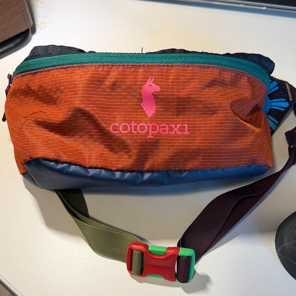 Cotopaxi Orange Bataan Del Dia 3L Waist Pack with Teal Zipper